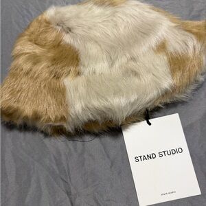 Stand Studio Faux Fur Hat in Cream and Tan